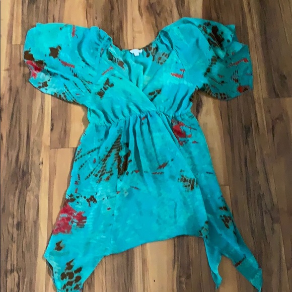 Cover up - Picture 2 of 3